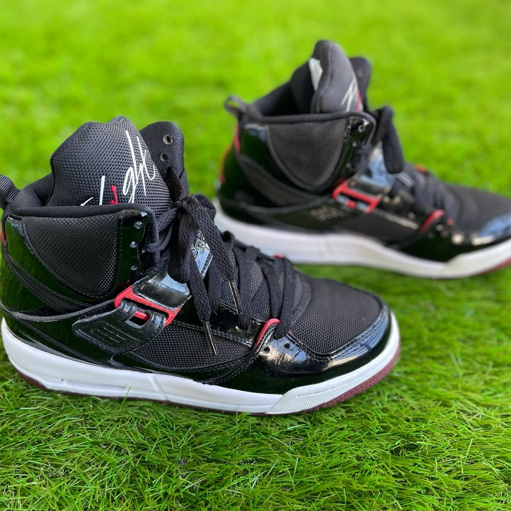 Jordan Kids Black and Red Sneakers